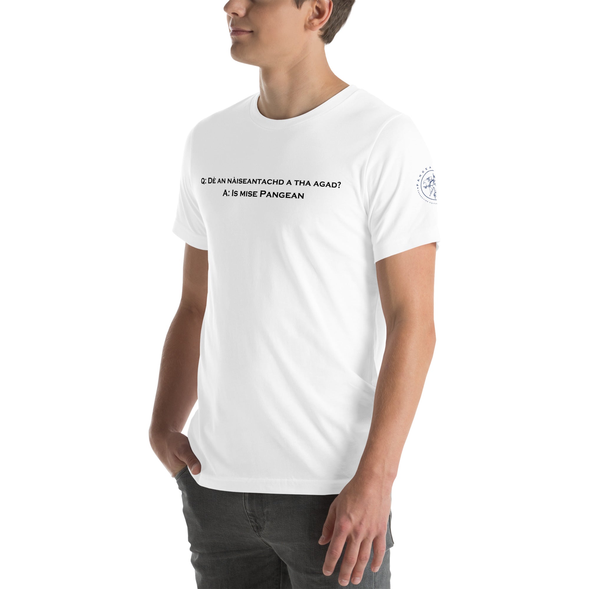 Q:A (Scots-Gaelic) Unisex t-shirt